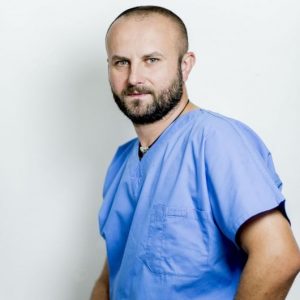 dr Łukasz Drozd lek Łukasz Drozd chirurg plastyczny IP Cliniq Instytut Piękna